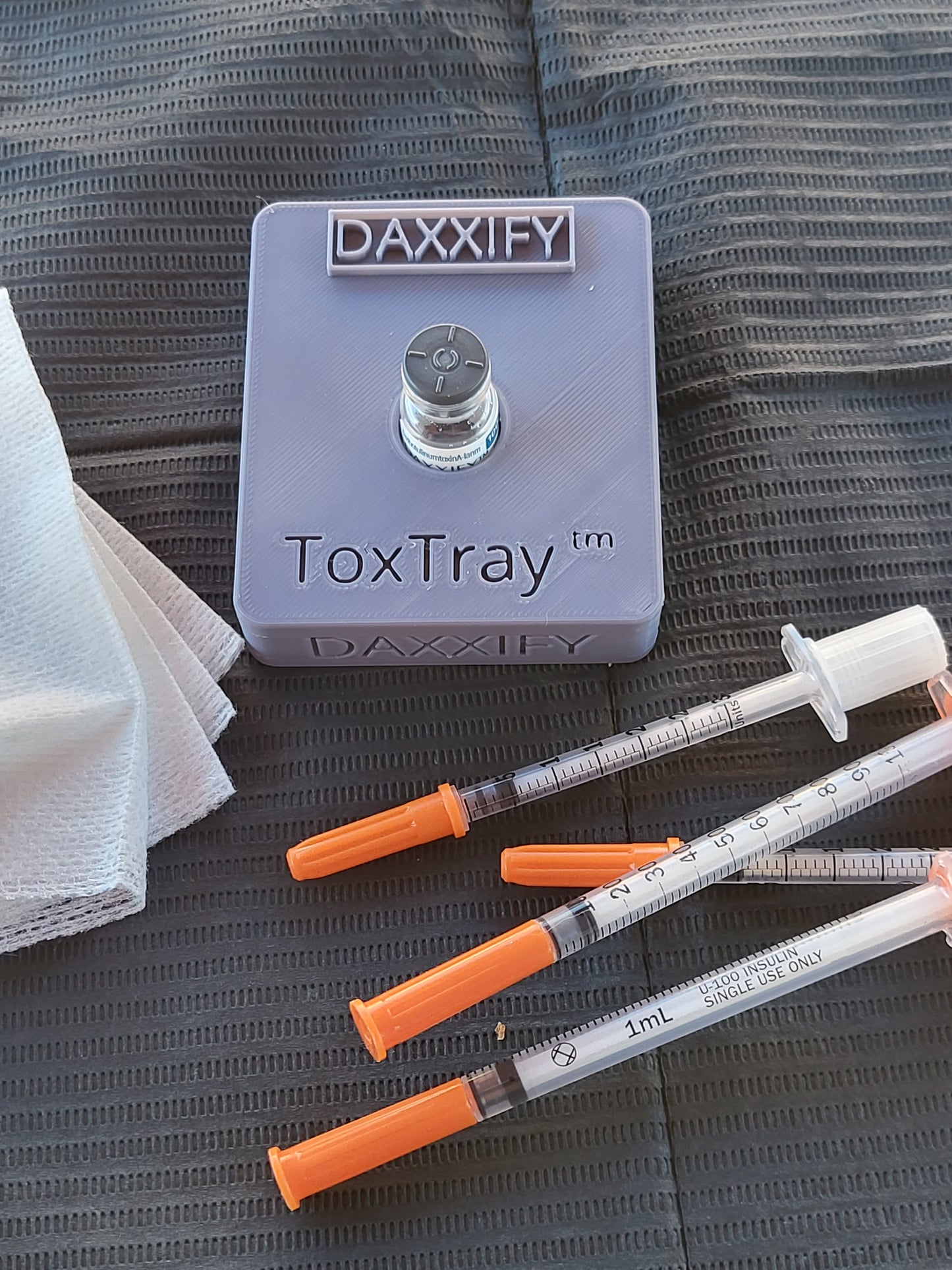 NEW Single DAXXIFY tray for Medical Professional -  Spill-Reducing ToxTray Tower